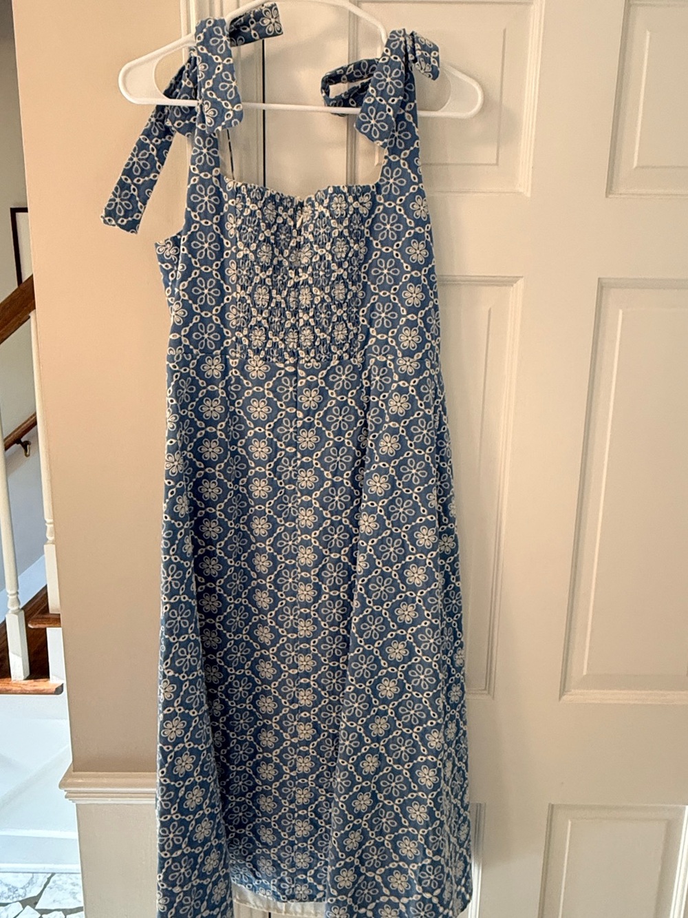 Sezane Dorotha Dress Chambray With Ecru Embroidery - Size 12 - Picture 6 of 13